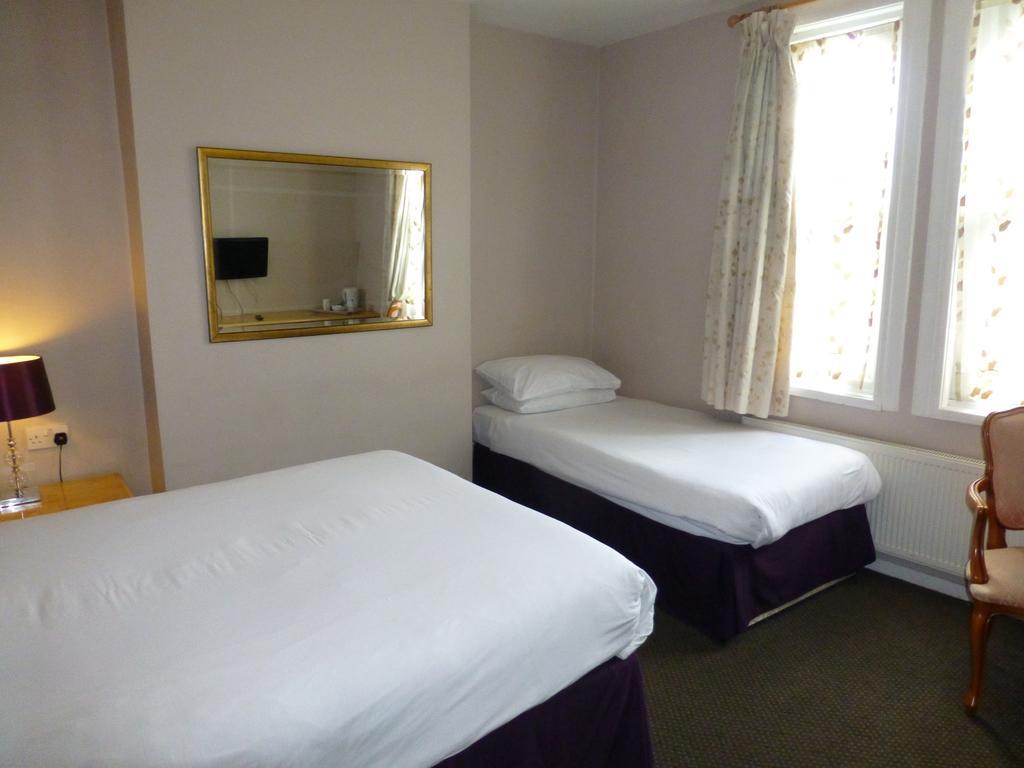 Prince Hotel Smethwick Kamer foto